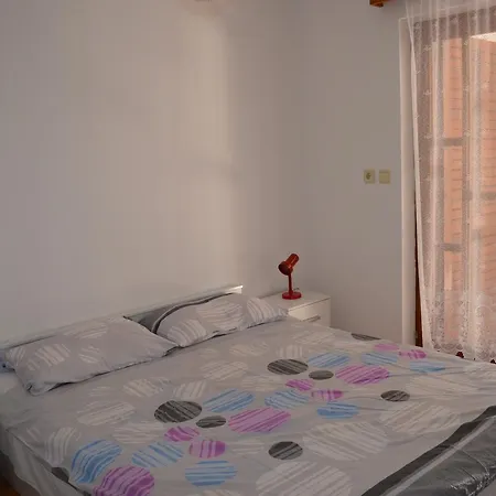 Sersic I * Baška