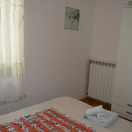 Sersic I * Baška